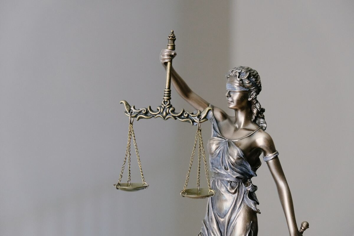 Ένωση Δικαστών και Εισαγγελέων: Η Δικαιοσύνη δεν θα  γίνει μέρος του «πολιτικού παιχνιδιού»
