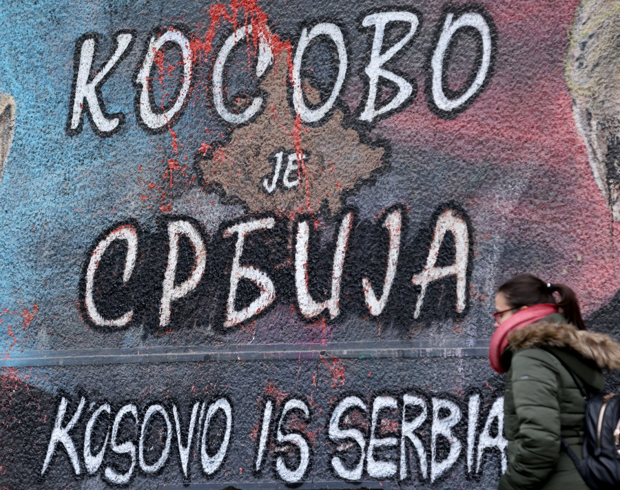Κόσοβο: Πυρά σε Σέρβο αναζωπυρώνουν την ένταση Βελιγραδίου – Πρίστινας