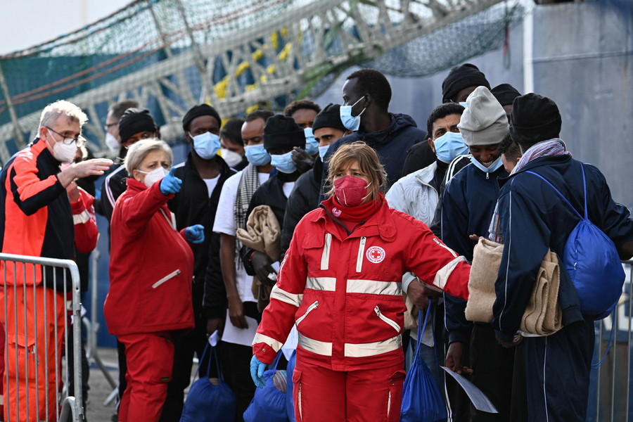 Γιατροί Χωρίς Σύνορα: Η ΕΕ να αυξήσει τον έλεγχο στα σύνορα για τη βία κατά προσφύγων