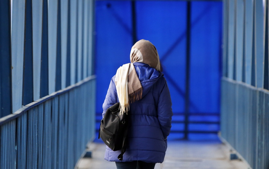 Ιράν: Δίωξη σε όσους ενθαρρύνουν τις γυναίκες να μην φορούν χιτζάμπ