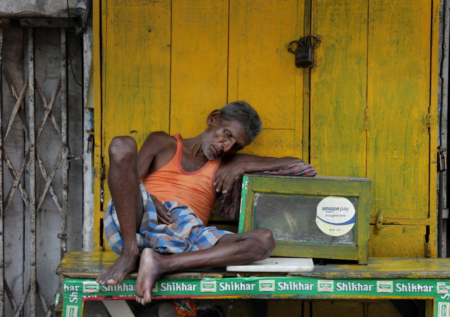 Ινδία: Πολύνεκρη τελετή απονομής βραβείων, λόγω καύσωνα