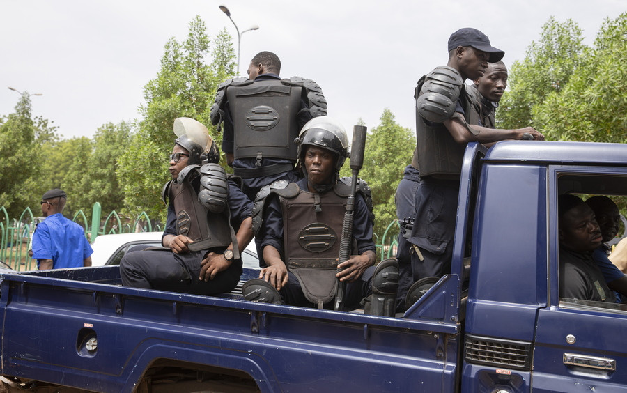Μάλι: Τουλάχιστον 9 νεκροί από τριπλή βομβιστική επίθεση – Δεκάδες οι τραυματίες