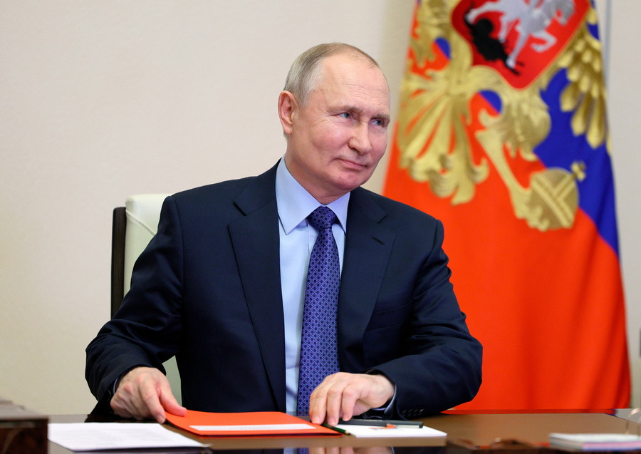 Το Κρεμλίνο διαψεύδει τα περί «σωσιών» του Πούτιν