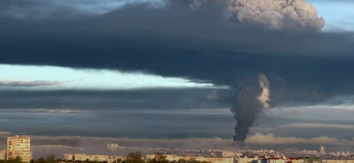 Πόλεμος στην Ουκρανία: Φωτιά σε δεξαμενή καυσίμων στην Κριμαία