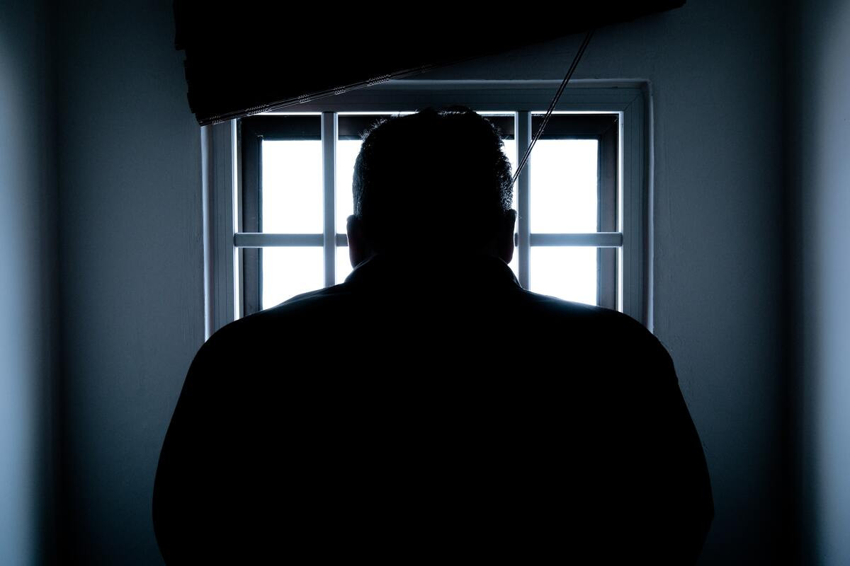 Πειθαρχική έρευνα για την καταγγελία 17χρονου για ομαδικό βιασμό σε φυλακή