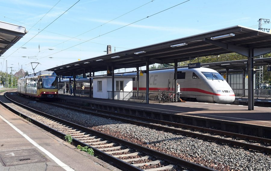 Γερμανία: Σιδηροδρομικό δυστύχημα στην Κολωνία – Τουλάχιστον δύο νεκροί
