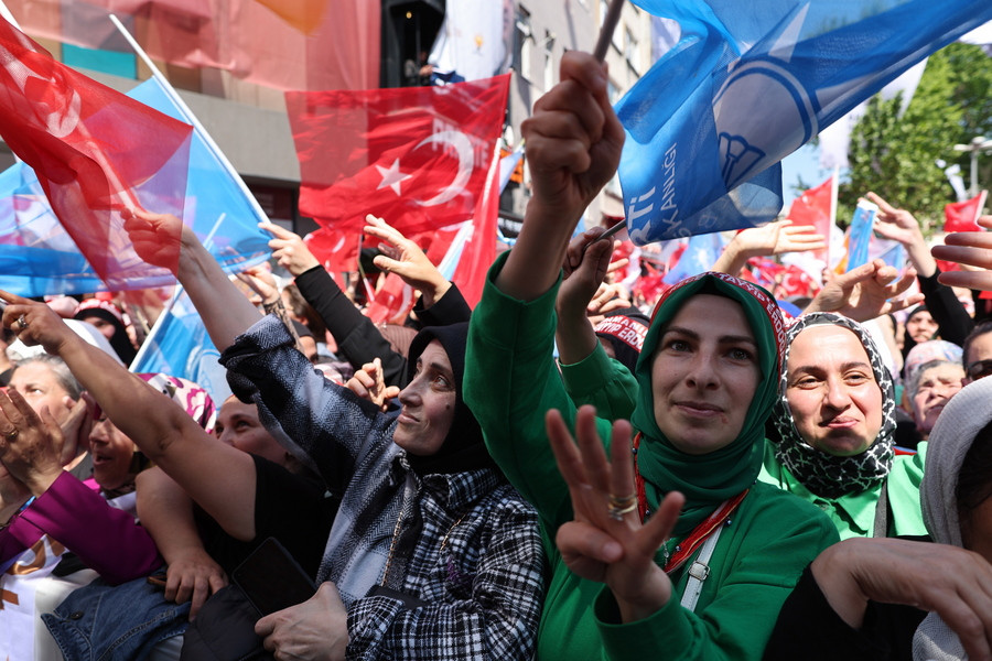Τουρκικές εκλογές: Άνοιξαν οι κάλπες – Οι παρατηρητές, οι αντίπαλοι και το διακύβευμα