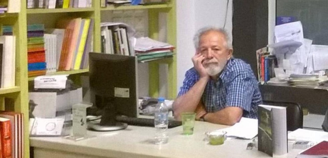 Πέθανε ο συγγραφέας Γιώργος Κολέμπας