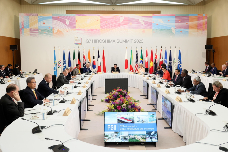 G7 προς Κίνα: «Ασκήστε πιέσεις στη Ρωσία ώστε να σταματήσει την επίθεση στην Ουκρανία»
