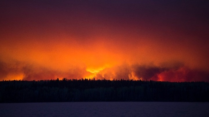 Καναδάς: 87 φωτιές αντιμετωπίζουν οι αρχές