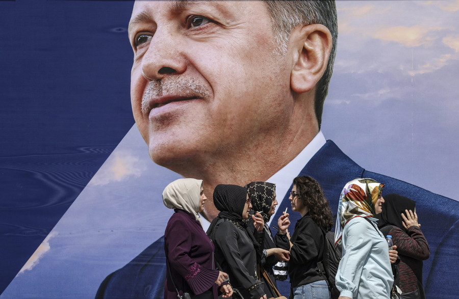 Τουρκία: «Καθαρή» νίκη Ερντογάν στον δεύτερο γύρο των εκλογών βλέπουν δημοσκοπήσεις και αναλυτές