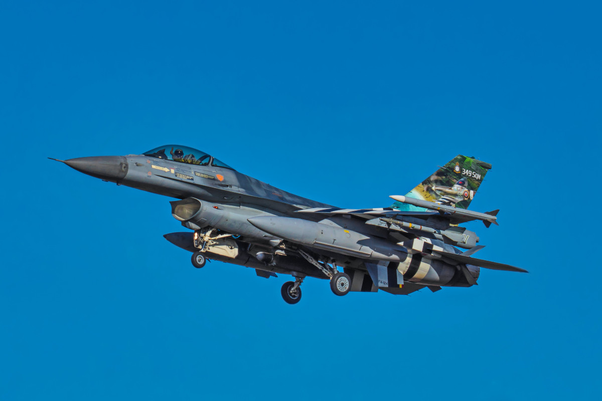 Ολλανδία και Νορβηγία θα εκπαιδεύσουν Ουκρανούς πιλότους σε F-16
