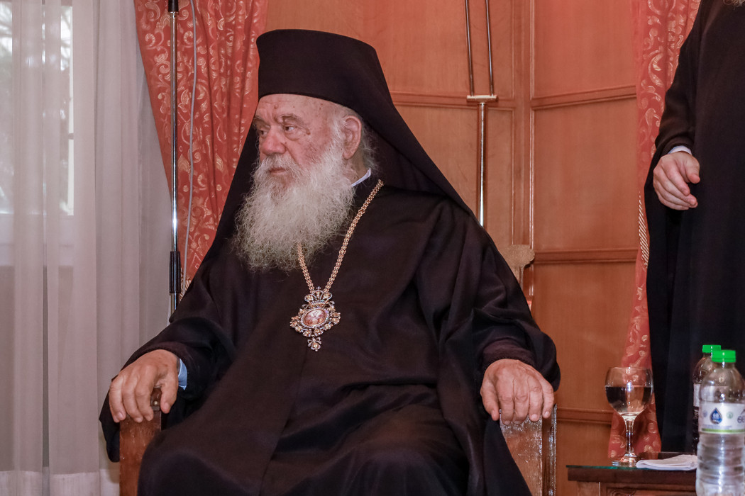 Οργισμένη παρέμβαση Ιερώνυμου για την απόπειρα εμπλοκής της Εκκλησίας στα πολιτικά δρώμενα: «Ως εδώ»