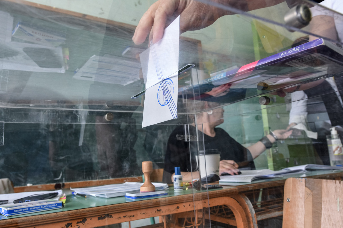 Εκλογές 2023: Ποιοι ετεροδημότες θα μπορούν να ψηφίσουν από τον τόπο διαμονής τους