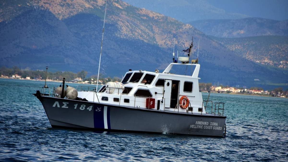 Χίος: Συναγερμός στο Λιμενικό – Συγκρούστηκαν δύο φορτηγά πλοία