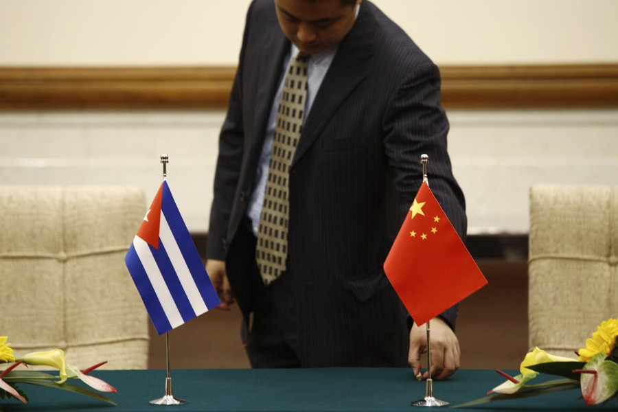 WSJ: Η Κίνα θα φτιάξει κατασκοπευτική βάση στην Κούβα