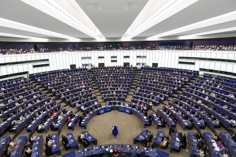 Ευρωκοινοβούλιο: Αλλαγές στους κανονισμούς για την Τεχνητή Νοημοσύνη