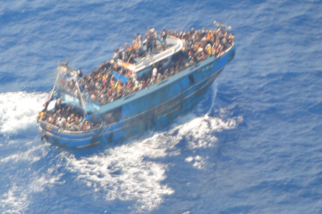 Ναυάγιο στην Πύλο: 9 συλλήψεις για διακίνηση μεταναστών – Από Αίγυπτο απέπλευσε το αλιευτικό