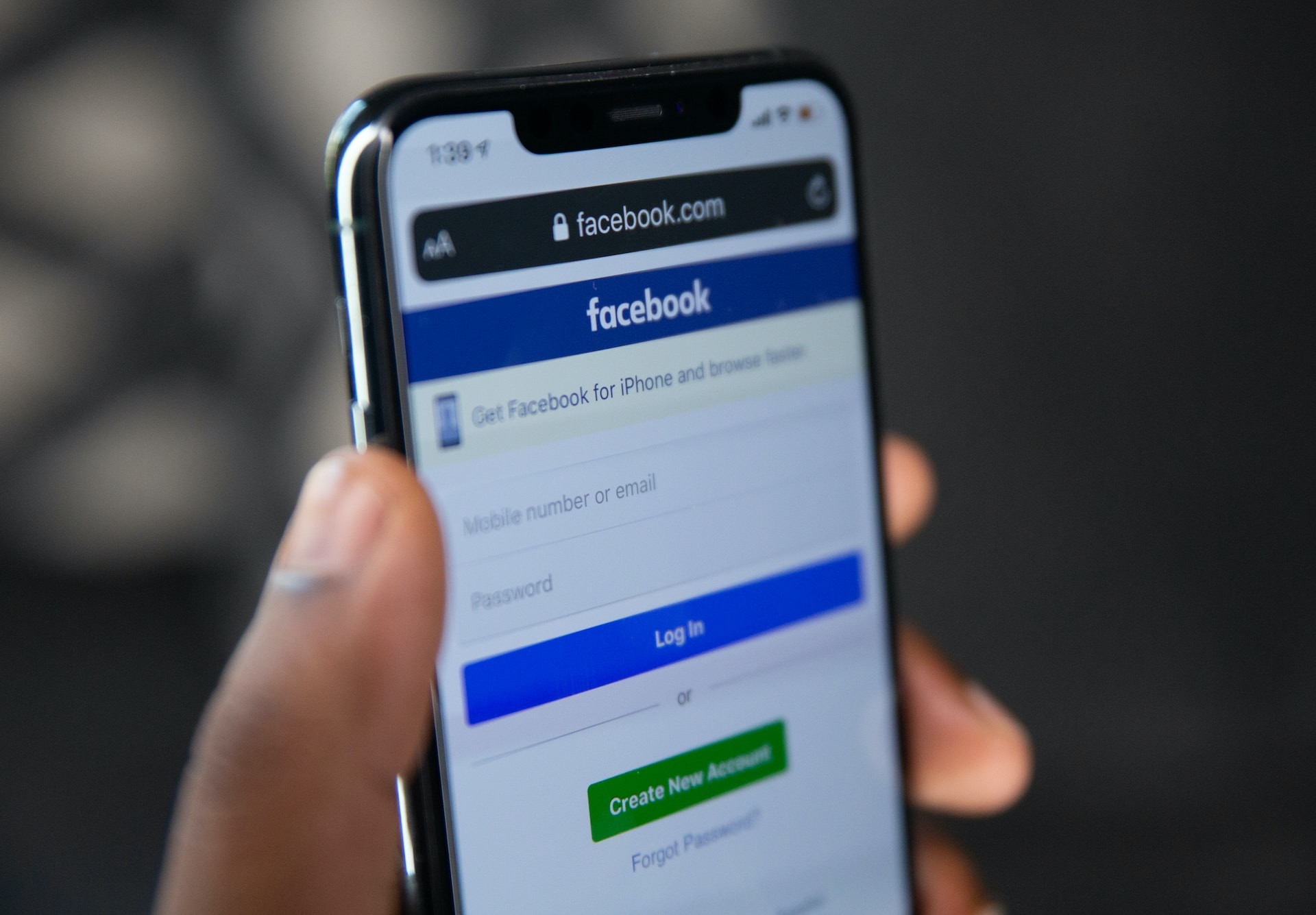 «Έπεσαν» Facebook και Instagram – Προβλήματα και στο WhatsApp