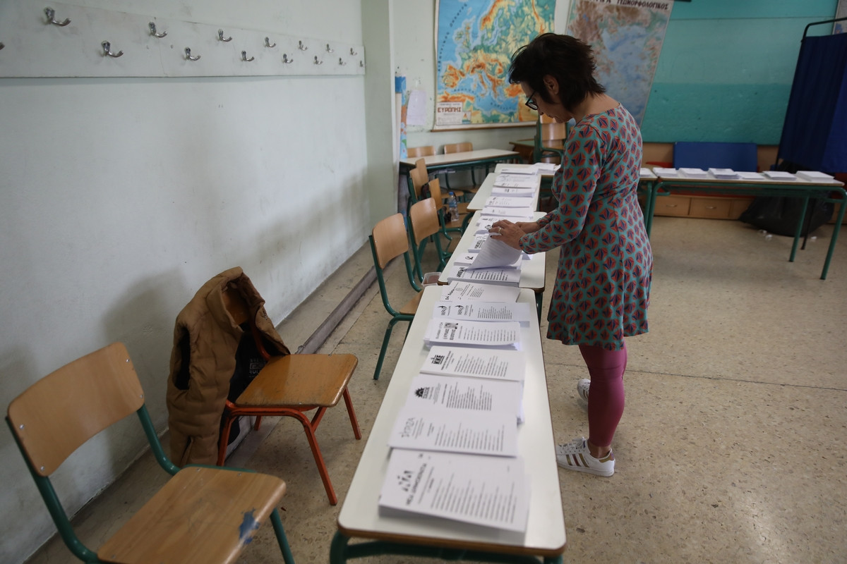Εκλογές 2023: Σκληρή μάχη για 17 βουλευτές του ΣΥΡΙΖΑ και 10 του ΠΑΣΟΚ