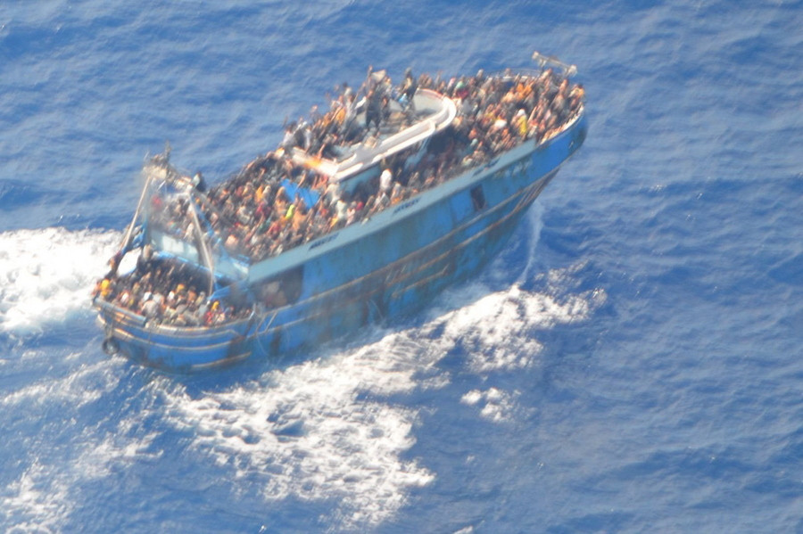 Μέτρα κατά της Ελλάδας εξετάζει η Frontex στον απόηχο του πολύνεκρου ναυαγίου της Πύλου