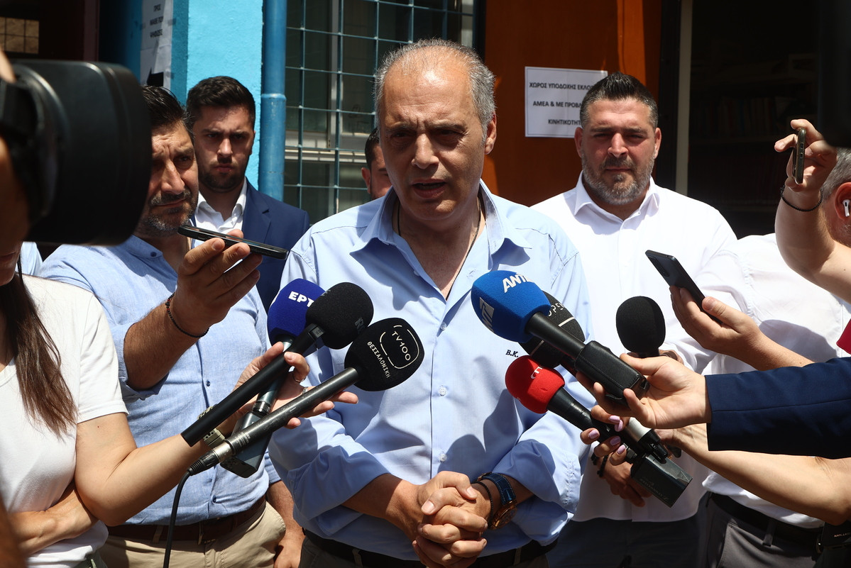 Εξώδικο Βελόπουλου προς ΜΜΕ: «Η Ελληνική Λύση δεν είναι ακροδεξιά»