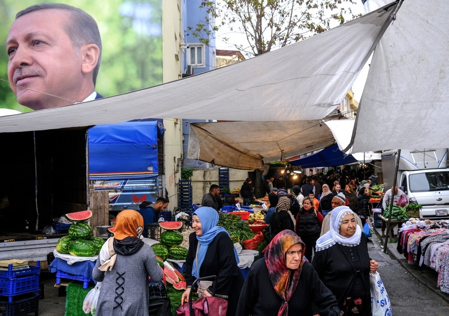 Μετά την εκλογική νίκη του Ερντογάν η δημοκρατική και οικονομική ήττα του λαού