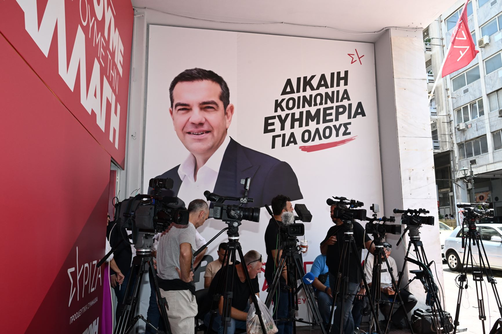 ΣΥΡΙΖΑ και ΠΑΣΟΚ χωρίς τον Τσίπρα: Και τώρα, τι;