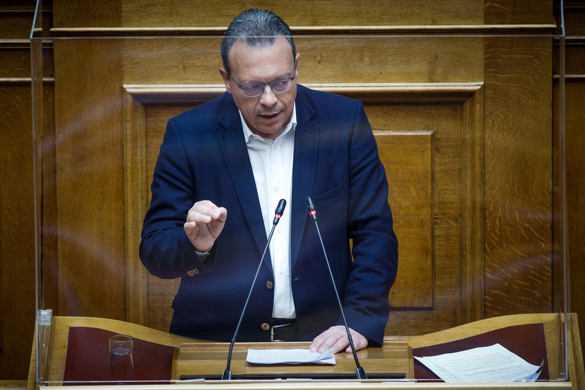 ΣΥΡΙΖΑ: O Σωκράτης Φάμελλος πρόεδρος της Κοινοβουλευτικής Ομάδας