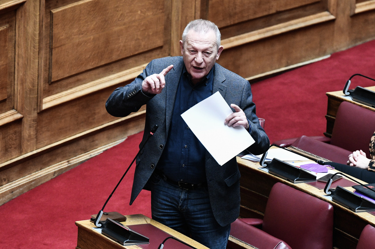 KKE: Παφίλης και Καραθανασόπουλος κοινοβουλευτικοί εκπρόσωποι