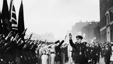 megali-yfesi-poios-thymatai-ti-machi-tis-cable-street-0