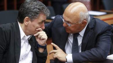 o-tsakalotos-komizei-to-plan-b-se-parisi-kai-vryxelles-0
