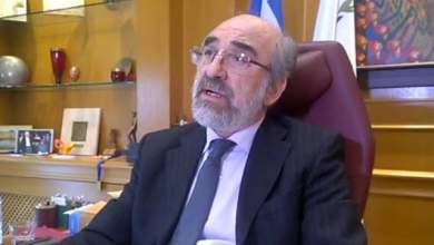 galazios-dimarchos-leei-mitsotakis-kai-voridis-tha-me-vroyn-apenanti-toys-0