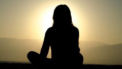 i-efivi-kori-moy-meta-apo-erotiki-apogoiteysi-ypoferei-pos-na-tin-voithiso-0