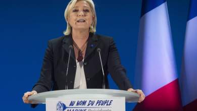 dimarchos-stin-gallia-apeilei-na-paraitithei-epeidi-i-poli-toy-psifise-lepen-0