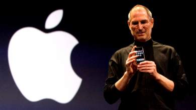 to-iphone-yparchei-giati-o-stiv-tzomps-misoyse-ti-microsoft-prota-apo-ola-einai-ilithioi-0