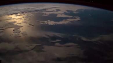 astronaytis-vinteoskopei-meteoriti-tin-ora-poy-eiserchetai-stin-giini-atmosfaira-0