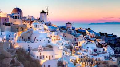 oi-12-proorismoi-poy-isos-tha-thelate-na-apofygete-sti-lista-kai-i-santorini-0