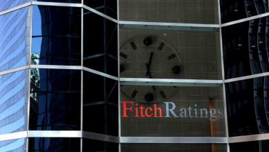 o-fitch-anavathmise-tin-ellada-se-v-apo-v-0