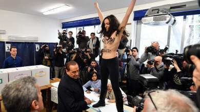 diamartyria-femen-kata-mperloyskoni-mesa-sto-eklogiko-tmima-vinteo-0
