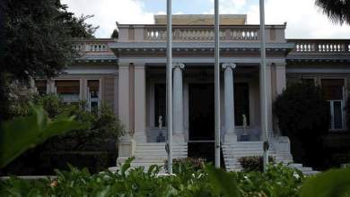 to-maximoy-diapseydei-to-vima-oydepote-o-tsipras-synantise-ton-froyzi-0