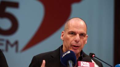 varoyfakis-i-makedonia-moirazetai-se-treis-chores-0