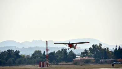 aytokinito-epese-stin-pyli-tis-aeroporikis-vasis-dekeleias-0