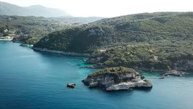 palaiokastritsa-o-mageytikos-tirkoyaz-kolpos-apo-psila-vinteo-0
