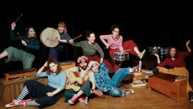 i-chytra-me-to-chrysafi-ena-moysikotheatriko-taxidi-stin-irlandia-0