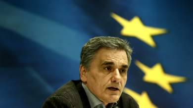 tsakalotos-meiosi-fpa-ston-kafe-epanafora-ekas-kai-ayxisi-akataschetoy-vinteo-0