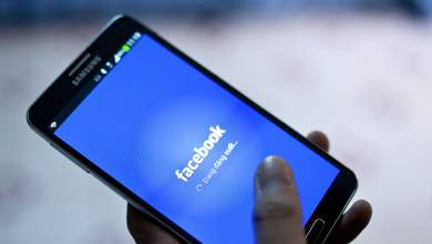 neo-skandalo-parakoloythisis-apo-to-facebook-kategrafe-fonitikes-kliseis-sto-messenger-0