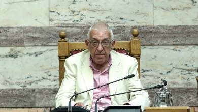 kyniki-paradochi-kaklamani-gia-ta-capital-controls-0