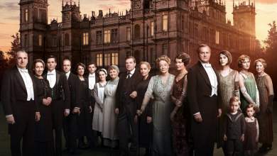 nees-tainies-o-pyrgos-toy-downton-metakomizei-apo-tin-tileorasi-sto-sinema-0