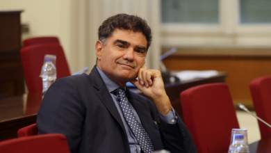 sta-cheria-tis-oikogeneias-vardinogianni-to-100-toy-alpha-0